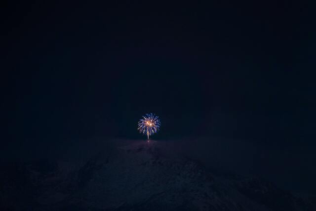 Обои 2025-09-17 №70002