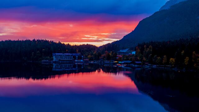 Обои 2025-10-06 №71667