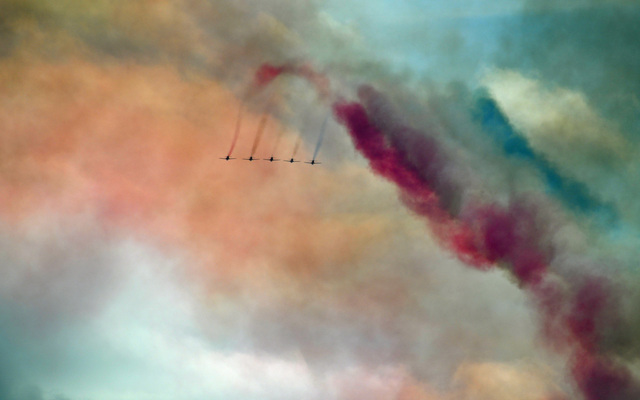 Обои 2025-10-28 №73419