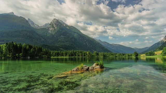 Обои 2026-10-11 №86721